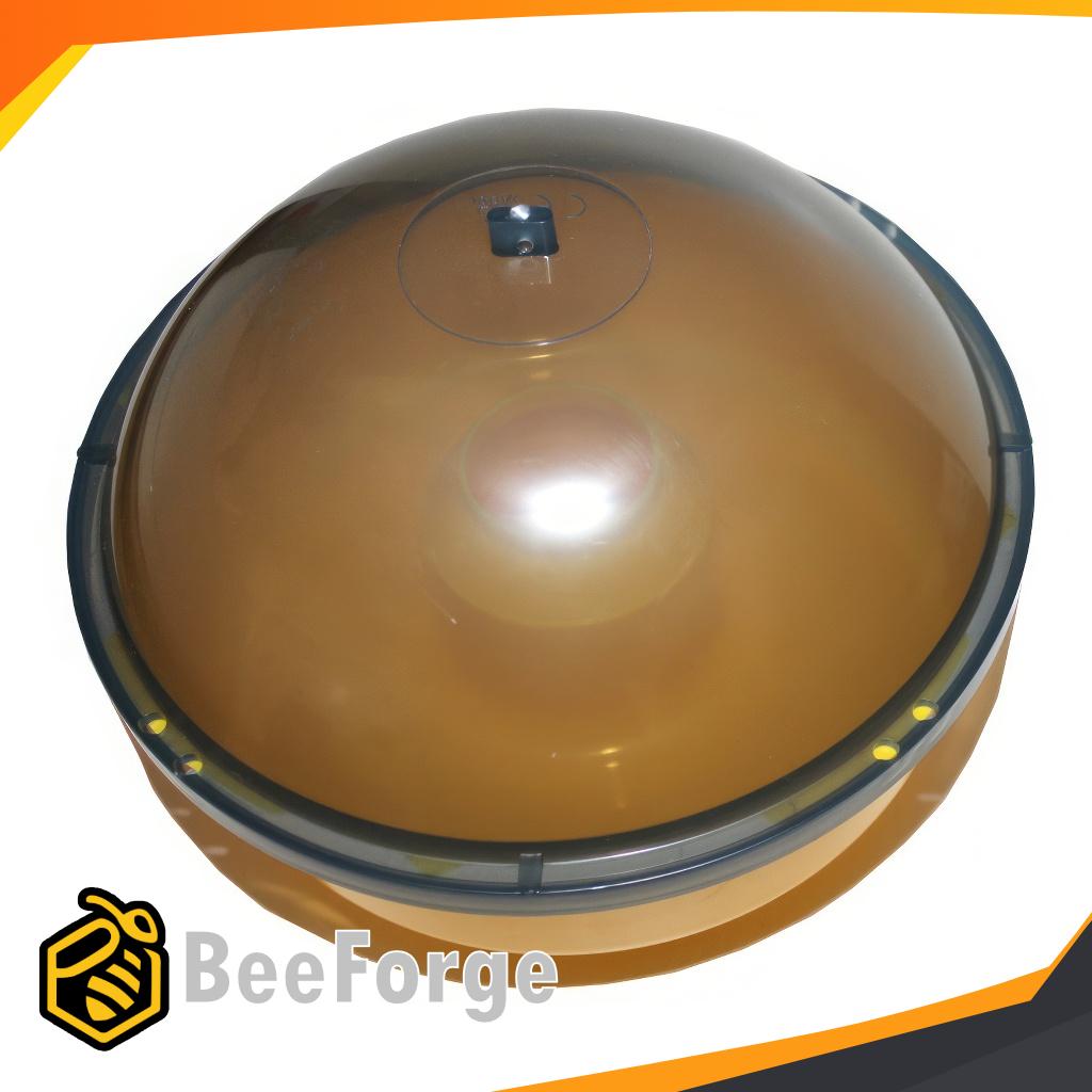 Getingfälla från BeeForge, effektiv fälla mot getingar med avsmalnade öppningar för att fånga getingar.