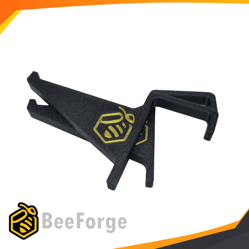 Ramhållare för bikupa 2-pack från BeeForge, praktiskt hjälpmedel för kupgenomgång och inspektion.